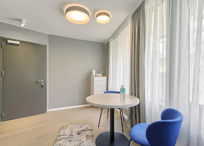 Asian Magnolia Express Studio Apartments
